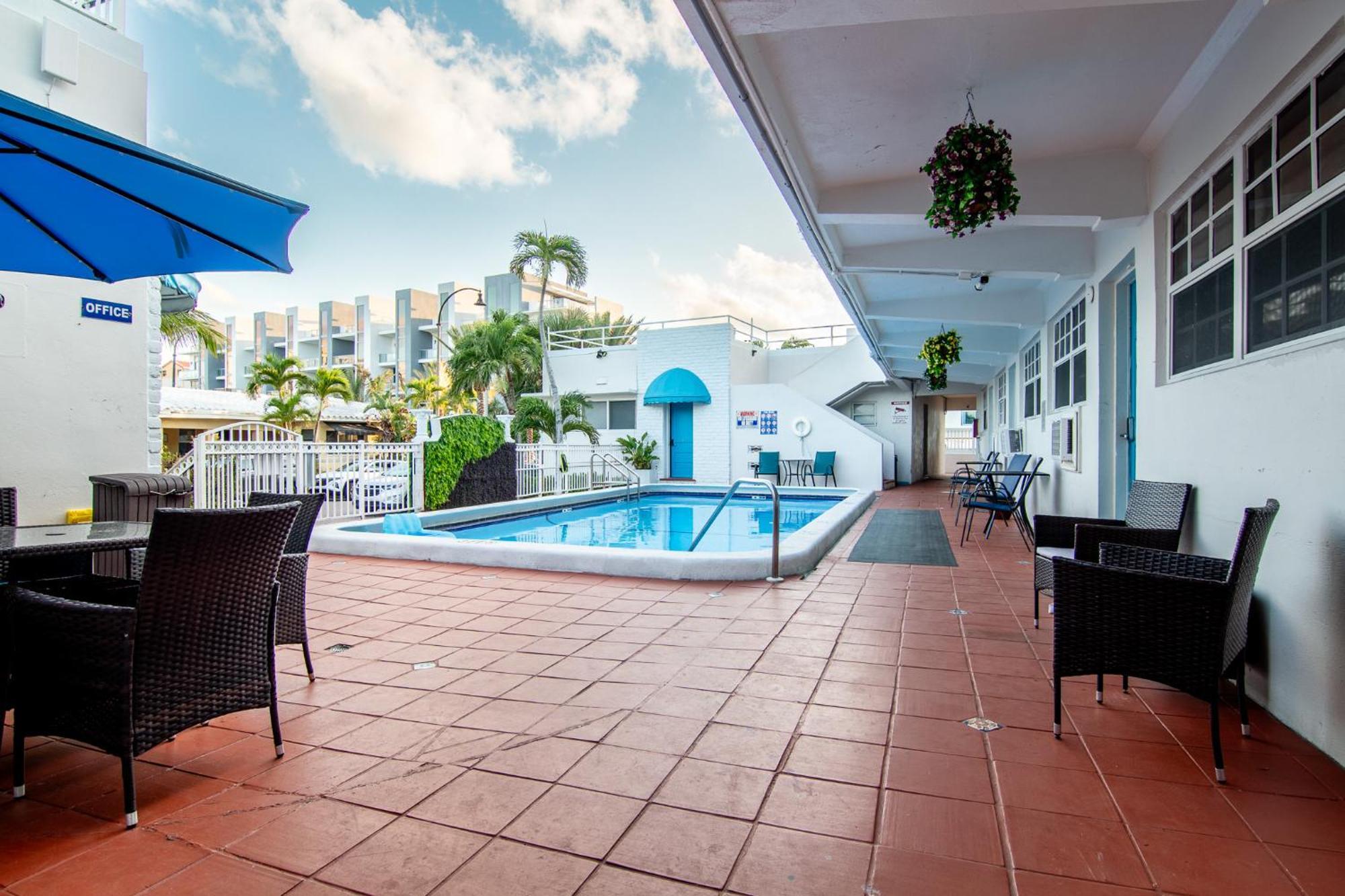 Pousada Suites Голлівуд Екстер'єр фото