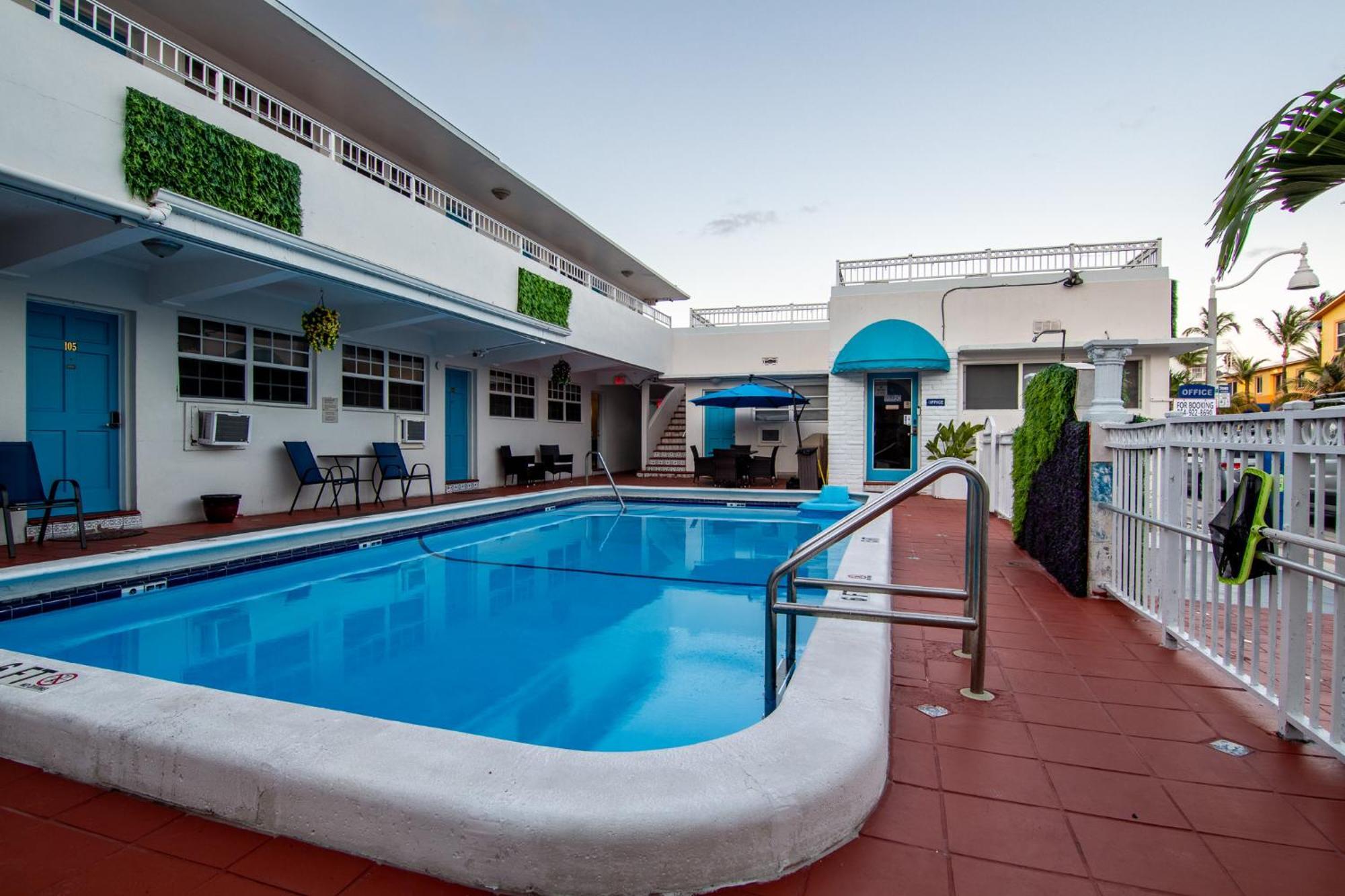 Pousada Suites Голлівуд Екстер'єр фото