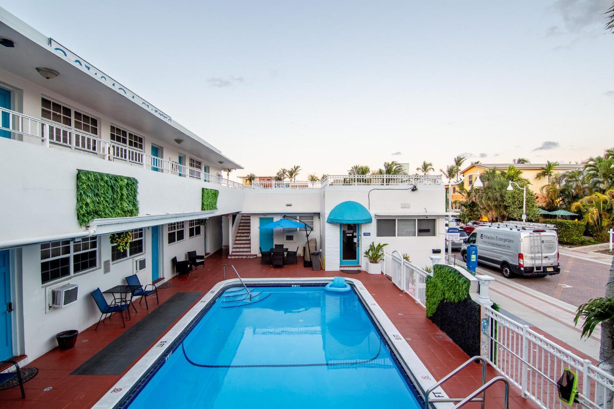 Pousada Suites Голлівуд Екстер'єр фото